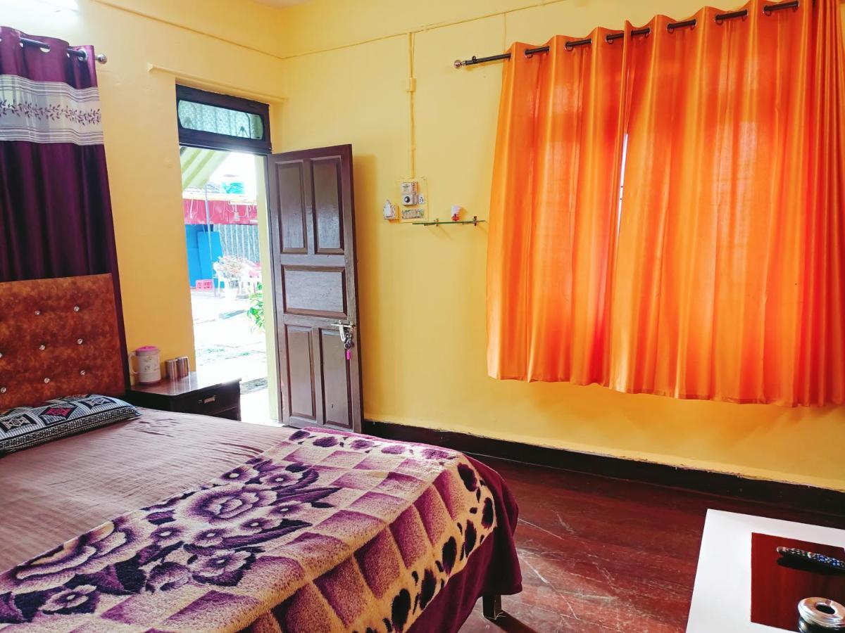Adrose &.cottages Hotel Colva