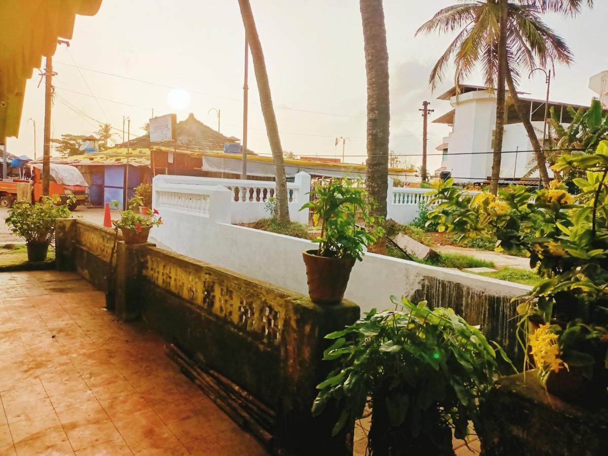 Hotel Adrose &.cottages Colva